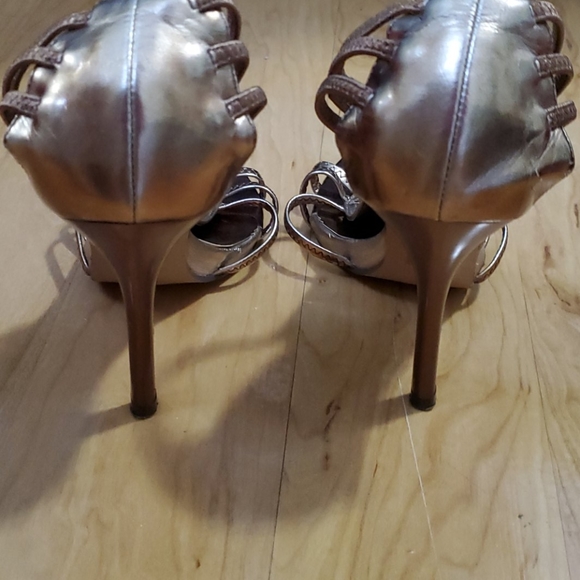 Bronze heels - Picture 2 of 4